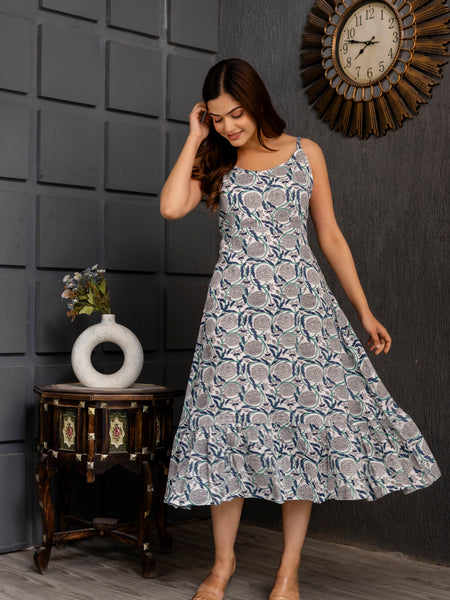 Yacho White A-Line Fit Gown