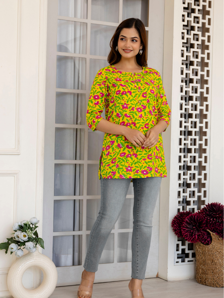 Women Printed Reyon Straight Kurti