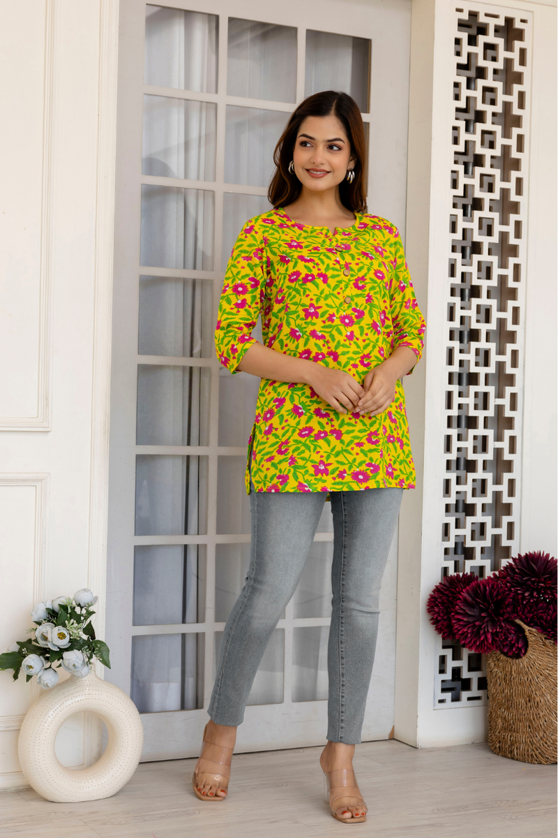 Women Printed Reyon Straight Kurti