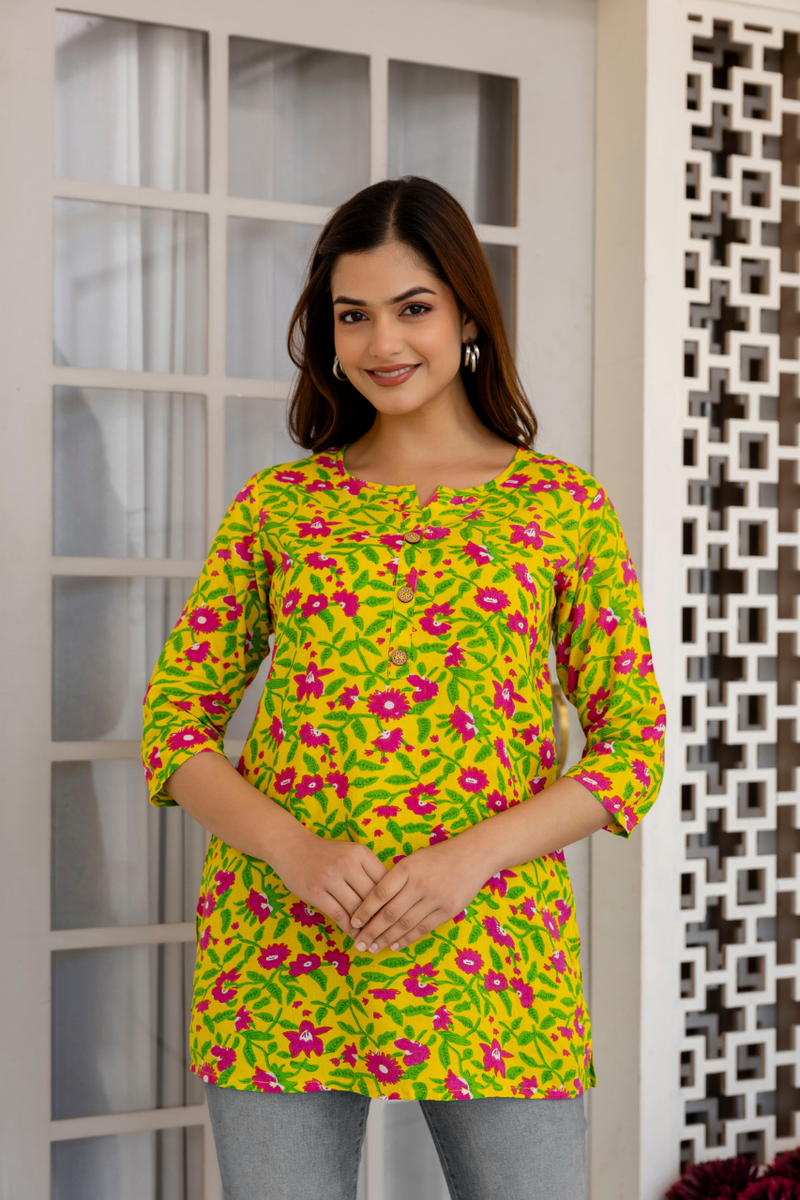 Women Printed Reyon Straight Kurti