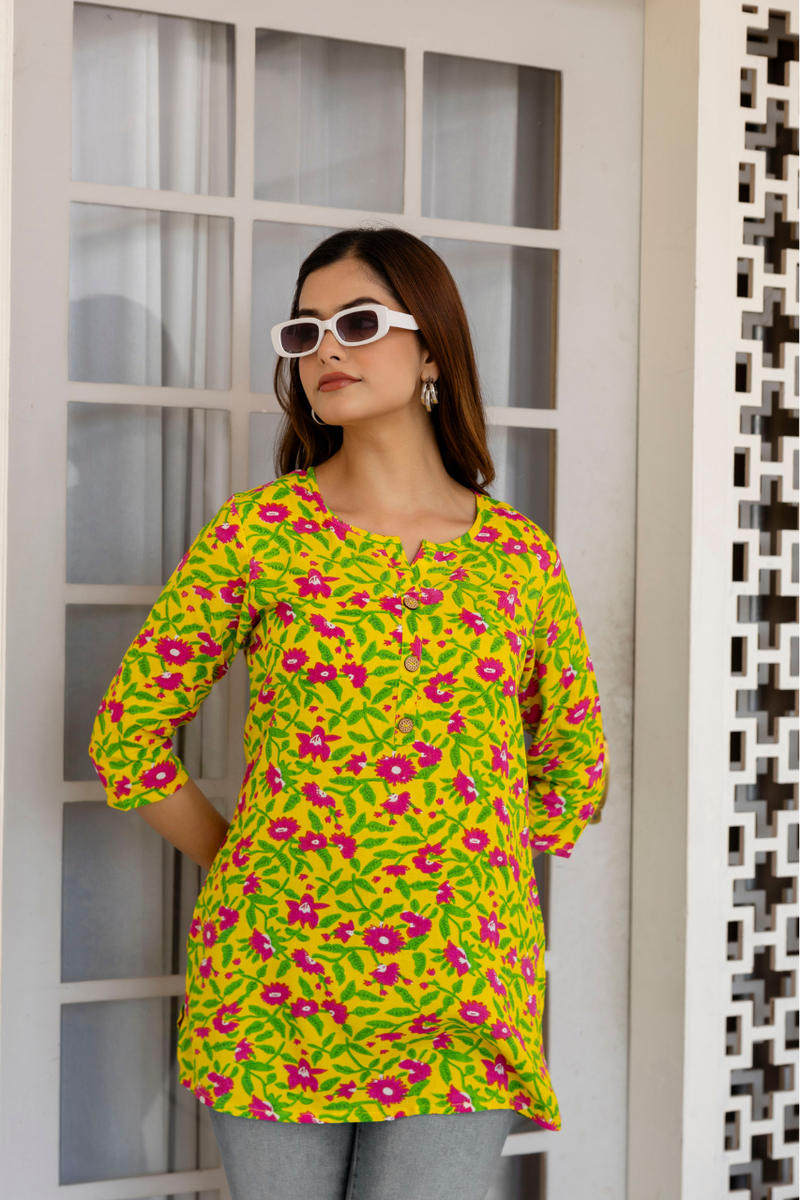 Women Printed Reyon Straight Kurti