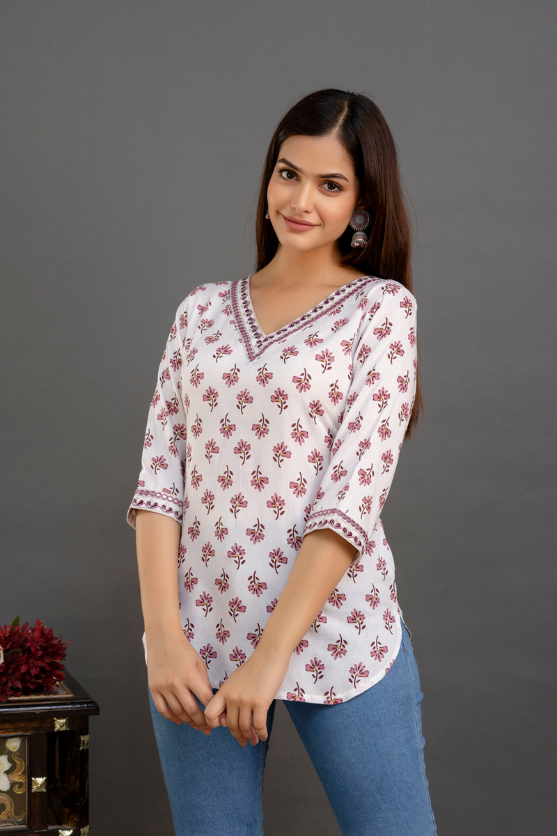 Women Printed Reyon Straight Kurti
