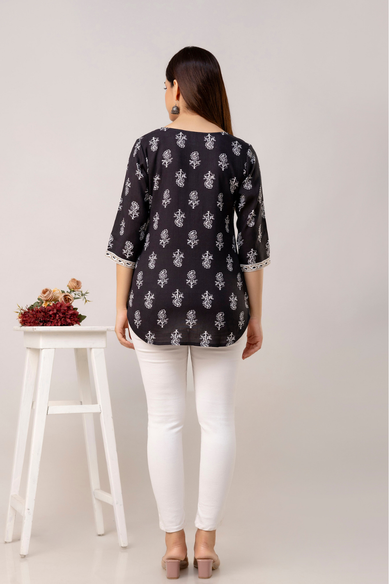 Women Printed Reyon Straight Kurti