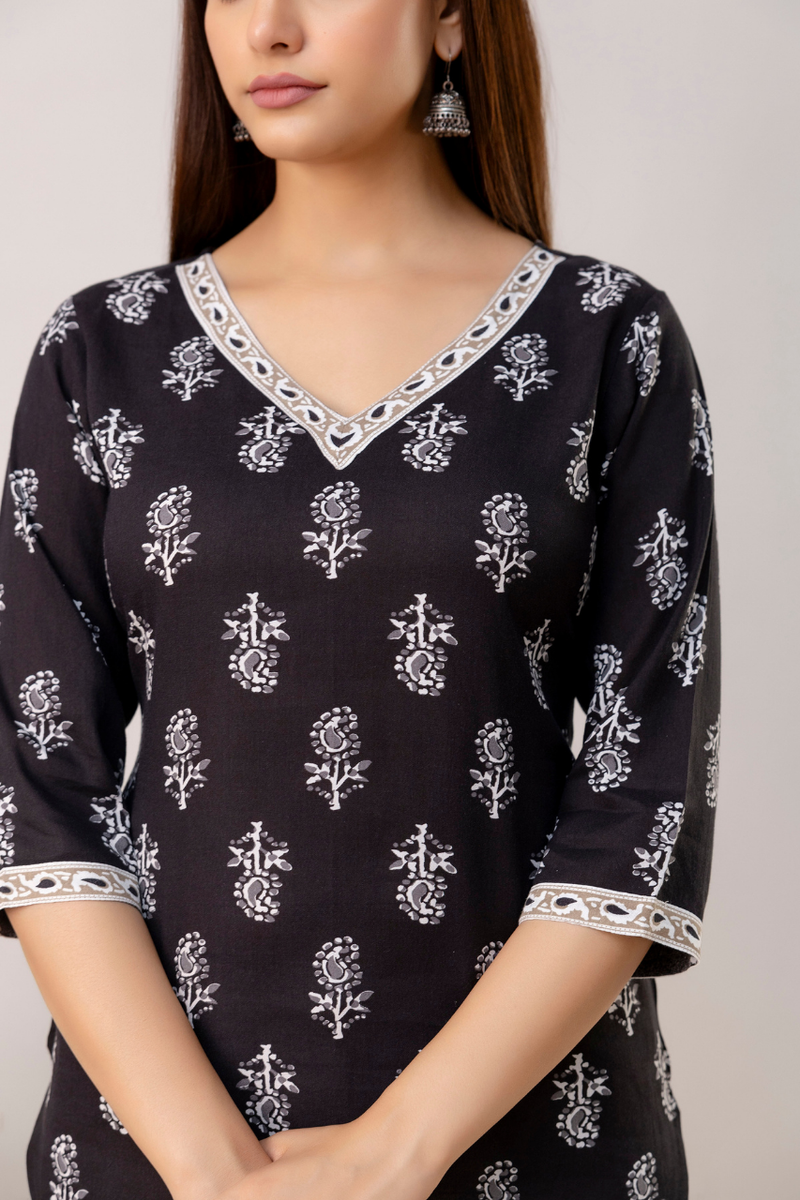 Women Printed Reyon Straight Kurti