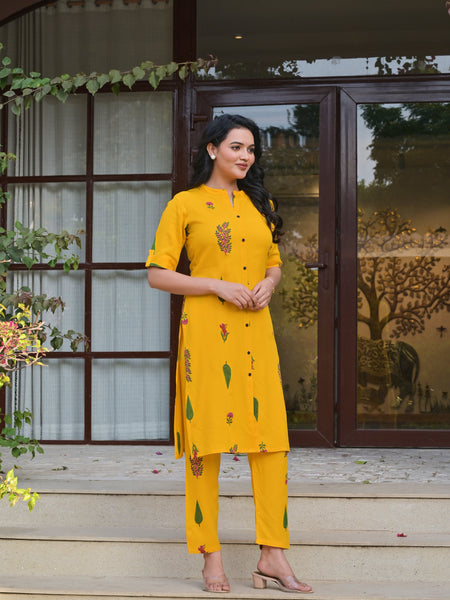 Yellow Tilak ethnic Kurta with Pant